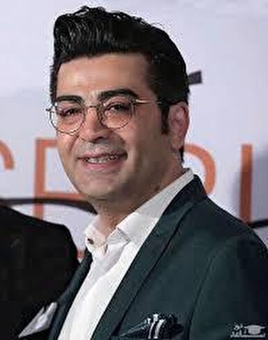 اعتراف فرزاد حسنی روی آنتن!