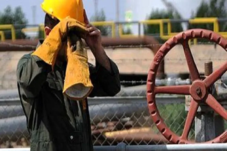 حداقل حقوق کارگران ۱۴۰۵؛ افزایش احتمالی نزدیک ۵۰ درصد