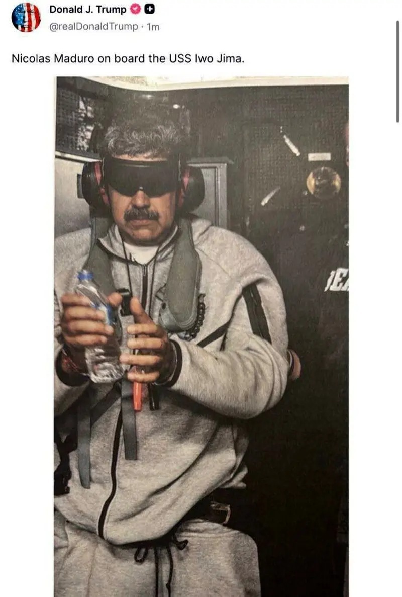 مادورو در ناو یو‌اس‌اس ایووجیما