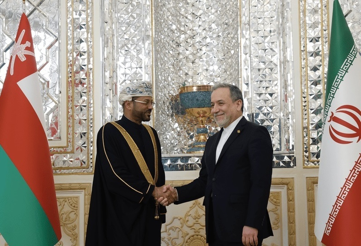 وزیر امور خارجه عمان: موضع ما این بوده است که درها و کانال‌های رایزنی را بین کشورها باز نگه داریم