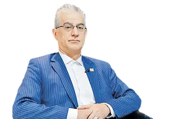 توصیه به تازه‌واردان بورس: سرمایه‌گذاری پلکانی و تحلیل دقیق