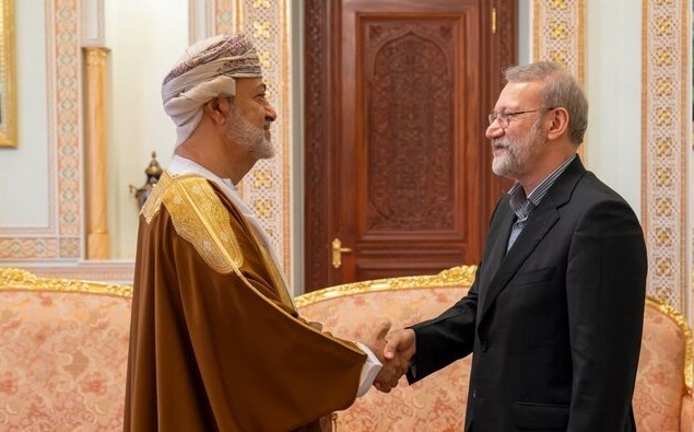 دیدار لاریجانی با پادشاه عمان