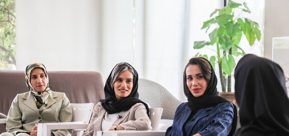 سه بانوی ایرانی که برای اولین بار وارد اتاق VAR شدند