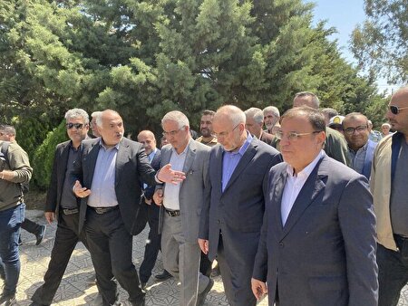 آشوراده ظرفیت‌های بی‌نظیری برای جذب گردشگران داخلی و خارجی دارد
