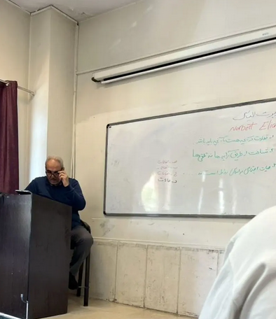 آقا جواد خیابانی استاد دانشگاه شده و تدریس می‌کند!