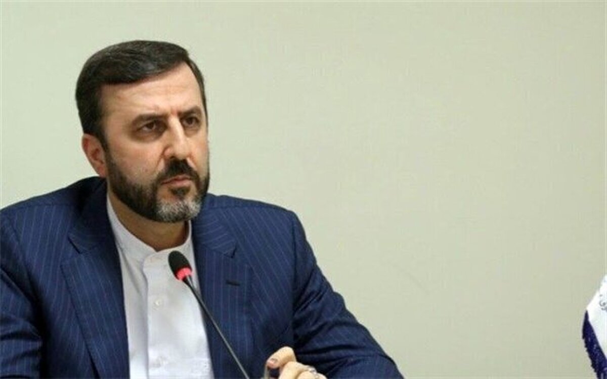 غریب آبادی هشدار داد