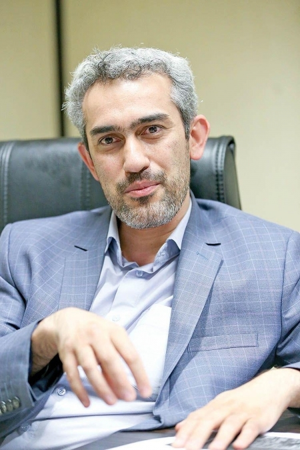 روز یکشنبه، آزمون مجلس و مدنی زاده