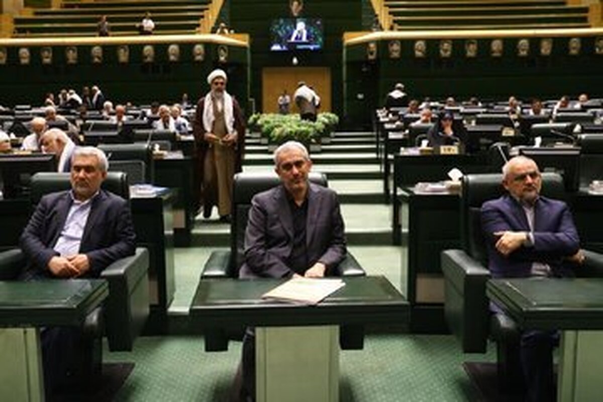 مدنی زاده با چه تعداد رای نمایندگان وزیر اقتصادشد؟