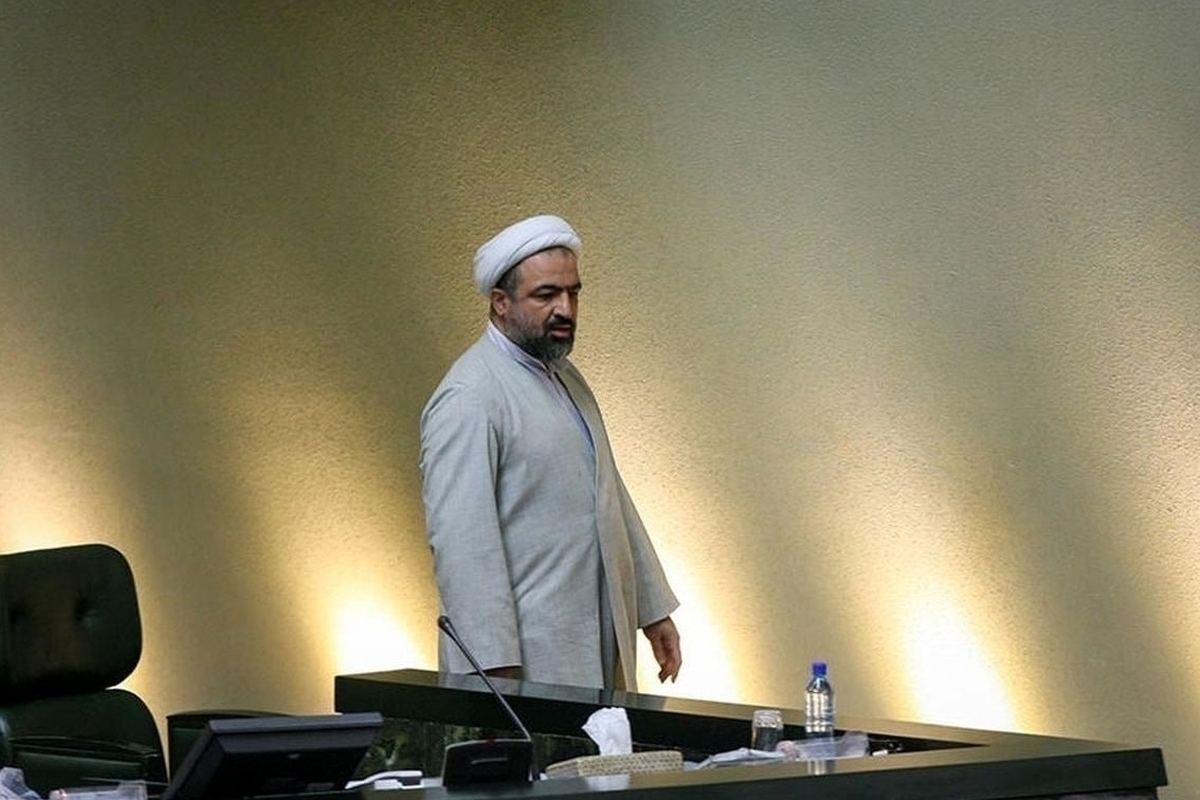 بچه شلوغ مجلس باز هم بلوا به پا کرد!