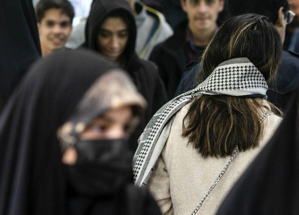به‌جای موی زنان، نگران جان دختران باشیم