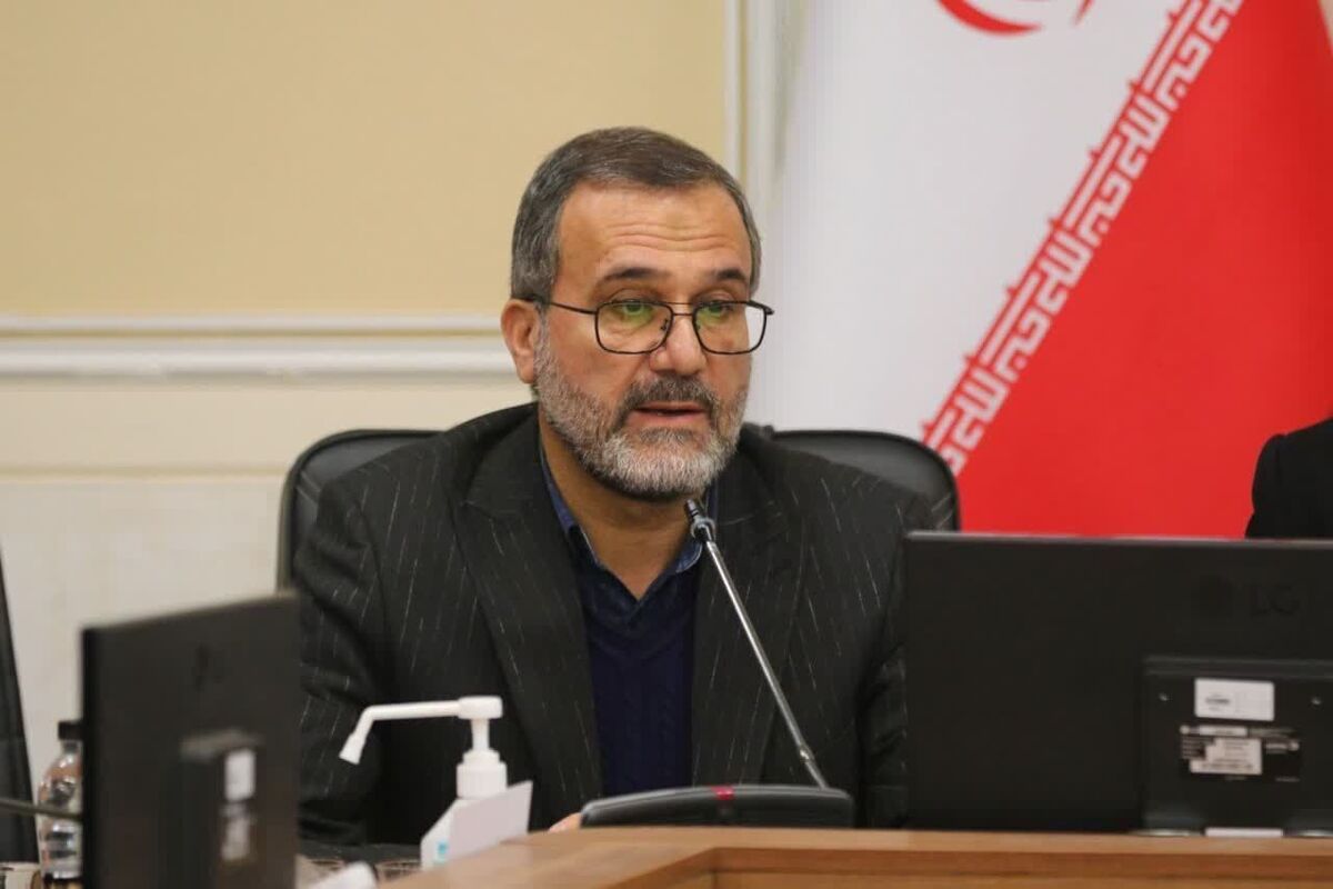 تجاوز به مراکز اصفهان و نطنز