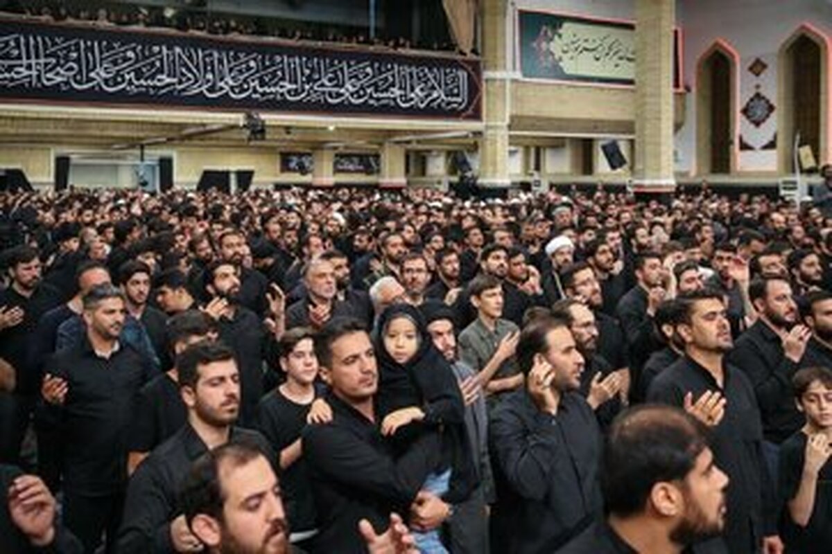 غیبت رهبری در حسینیه امام خمینی