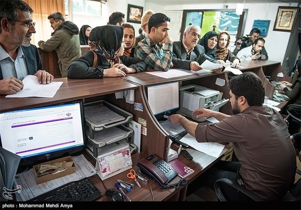 بانک‌ها به یک غده سرطانی تبدیل شده‌اند