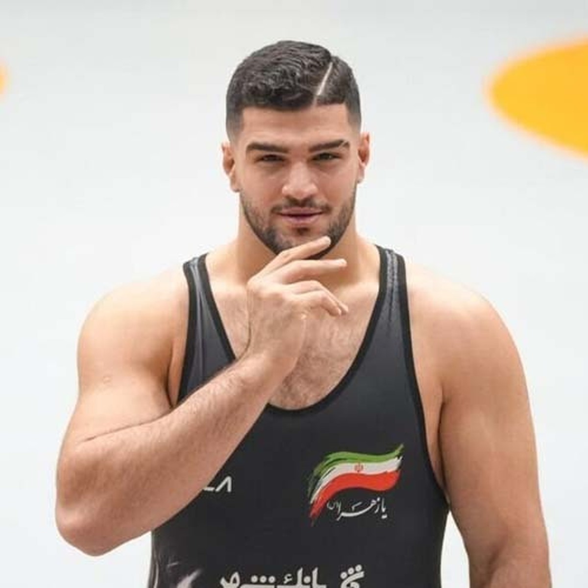 کشتی گیر دیگری از ایران می‌رود