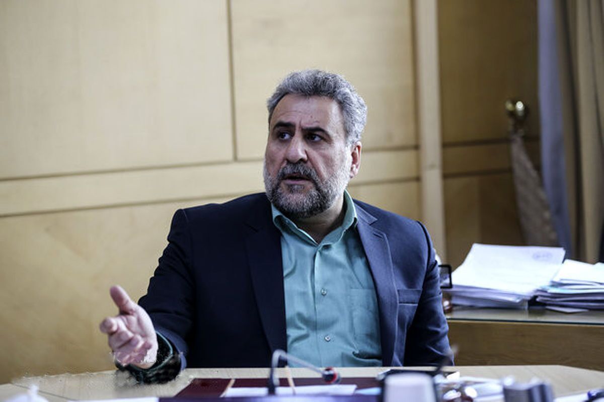 فلاحت پیشه: کارشناسان مشکوک بر صداوسیما تسلط یافته‌اند