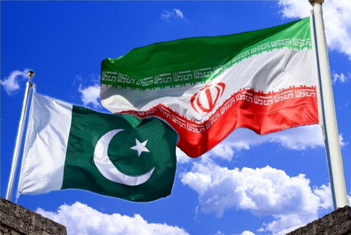 ارتباطات حمل‌ونقلی با همسایگان، محور رشد اقتصادی و منطقه‌ای ایران