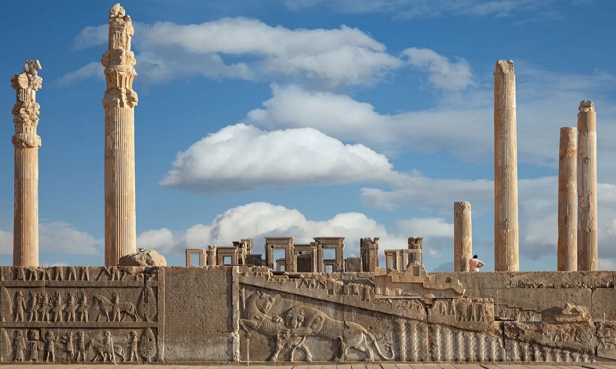 کاوش‌های باستان‌شناسی در حریم تخت جمشید