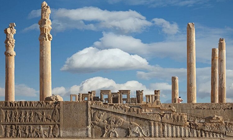 کاوش‌های باستان‌شناسی در حریم تخت جمشید
