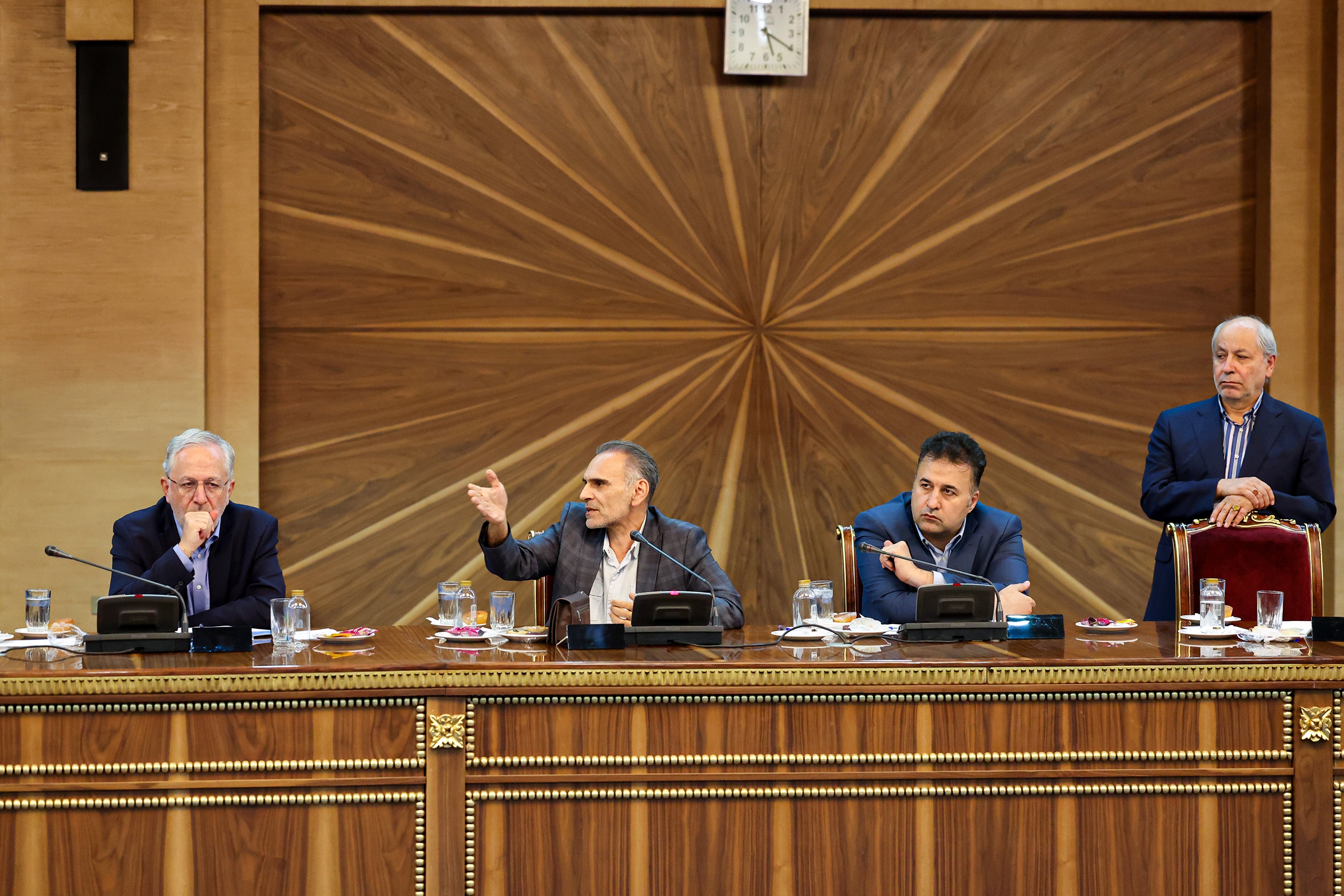 پزشکیان: اصلاحات اقتصادی با مشارکت دانشگاه‌ها و کارشناسان