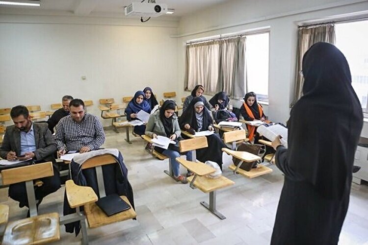پیگیری افزایش حقوق اعضای هیأت علمی و کارکنان دانشگاه‌ها