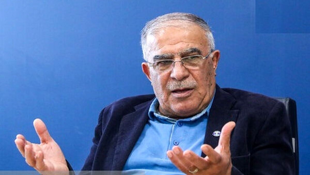 حسن روشن: بازگشت فرهاد مجیدی به استقلال یک نمایش است!