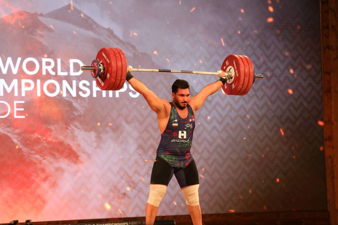 نایب قهرمانی علیرضا نصیری در مسابقات وزنه‌برداری قهرمانی جهان