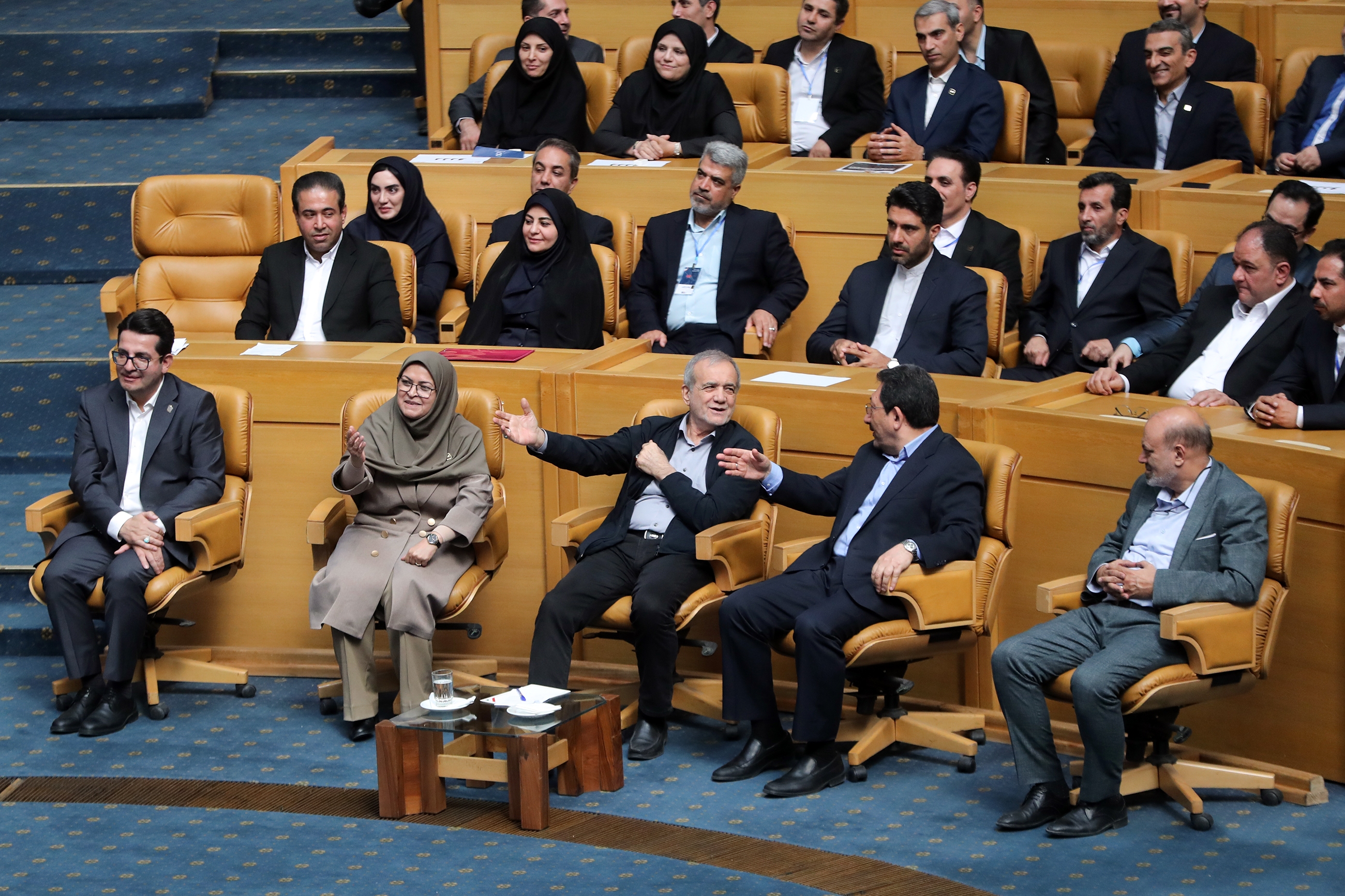 بزرگداشت روز جهانی استاندارد با حضور رئیسجمهور پزشکیان برگزار شد بزرگداشت روز جهانی استاندارد با حضور رئیسجمهور پزشکیان برگزار شد