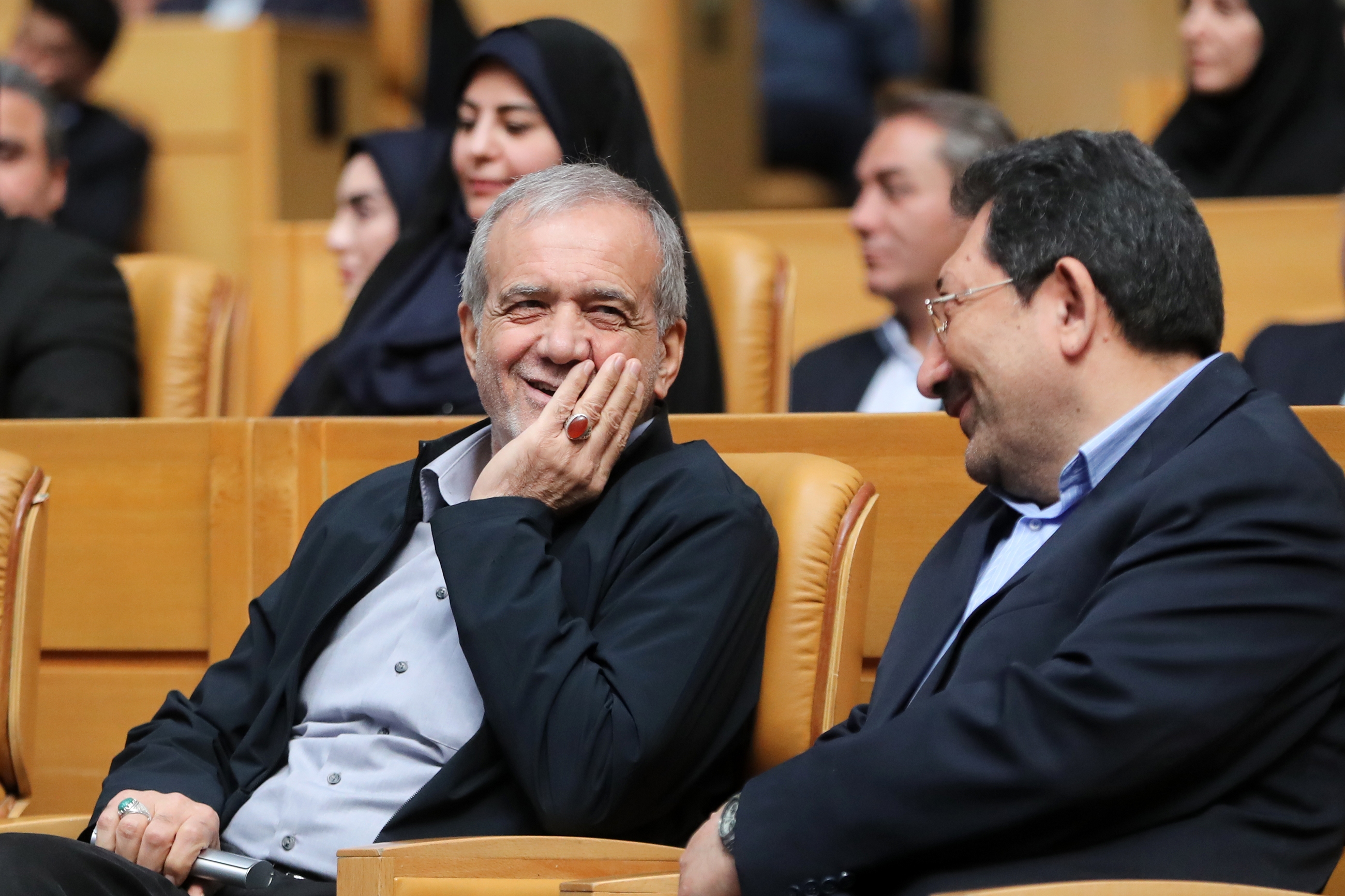 بزرگداشت روز جهانی استاندارد با حضور رئیسجمهور پزشکیان برگزار شد بزرگداشت روز جهانی استاندارد با حضور رئیسجمهور پزشکیان برگزار شد