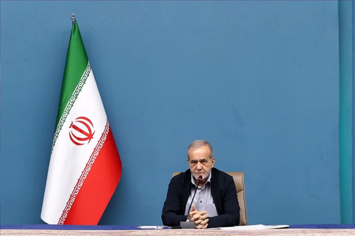 پزشکیان: تلاش دولت ارائه بودجه بدون کسری است