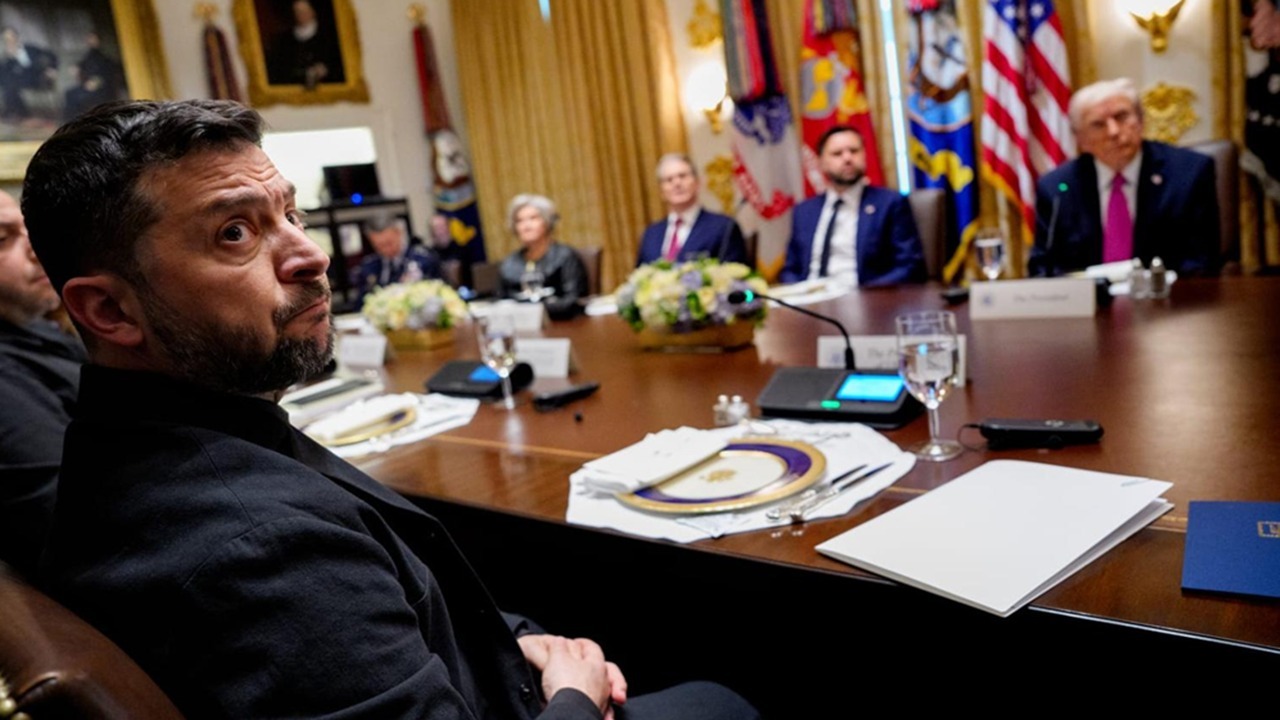 زلنسکی از پیشنهاد ترامپ برای توقف جنگ حمایت کرد