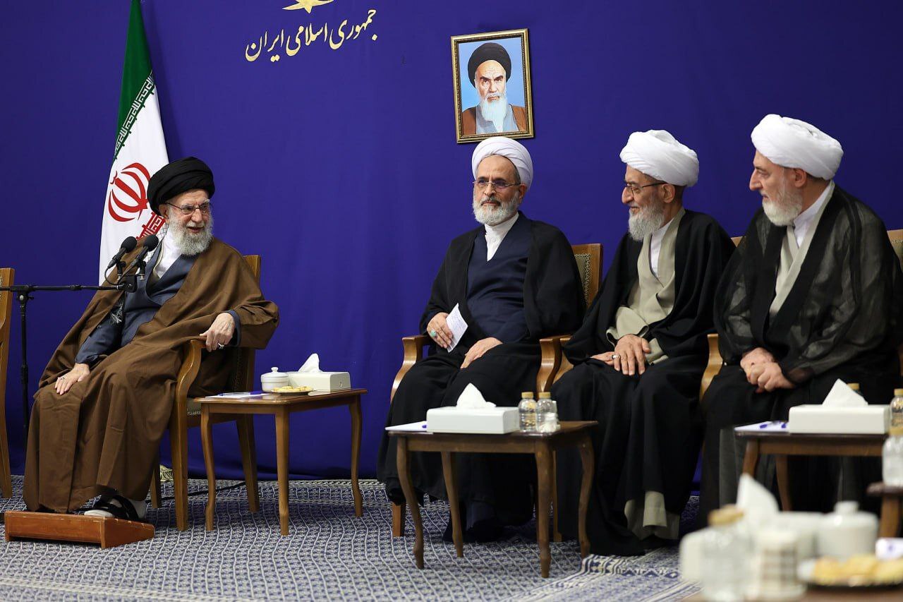 رهبر انقلاب: میرزا نائینی فقیهی استثنائی و اندیشمندی سیاسی بود رهبر انقلاب: میرزا نائینی فقیهی استثنائی و اندیشمندی سیاسی بود