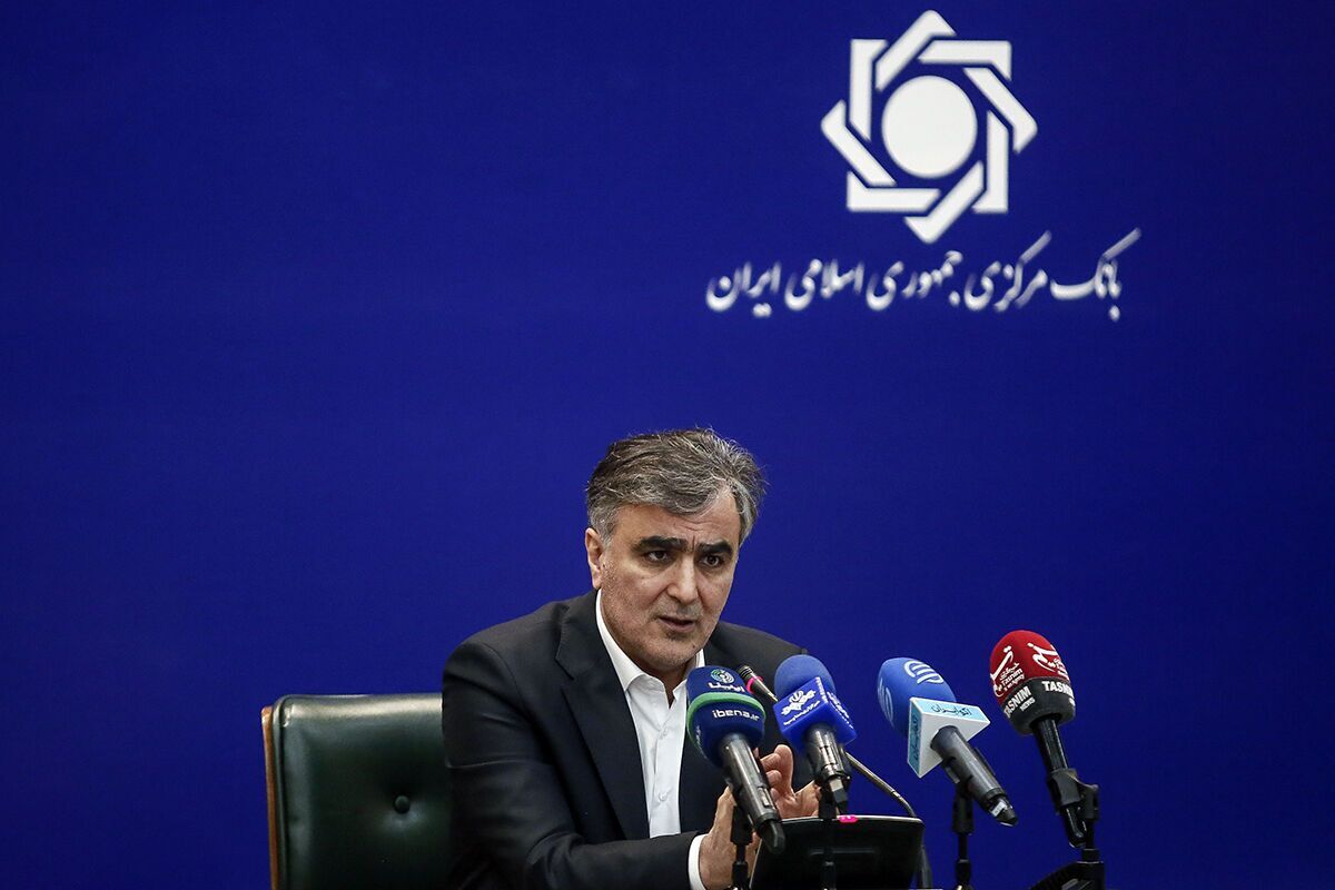 سپرده‌های بانک آینده به بانک ملی منتقل می‌شود