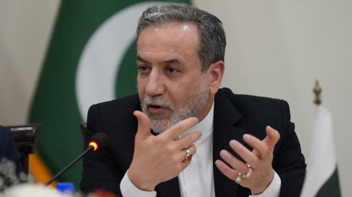 گفت‌وگوی تلفنی عراقچی با مهدیه اسفندیاری