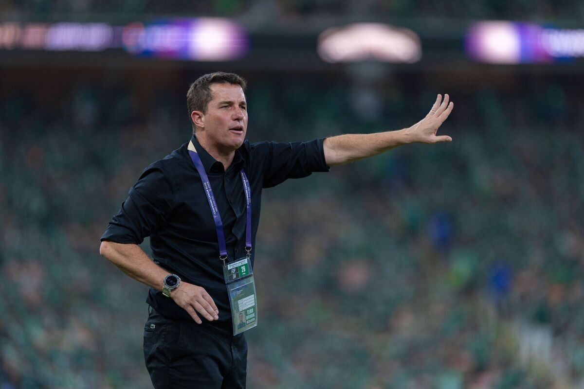 اوسمار مشغول خانه تکانی!