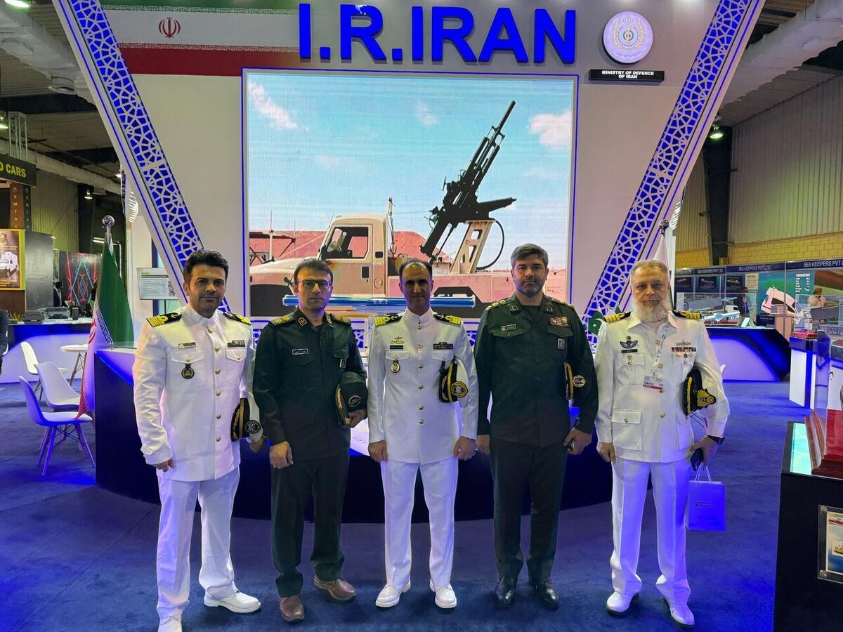 حضور هیات نظامی ایران در کراچی