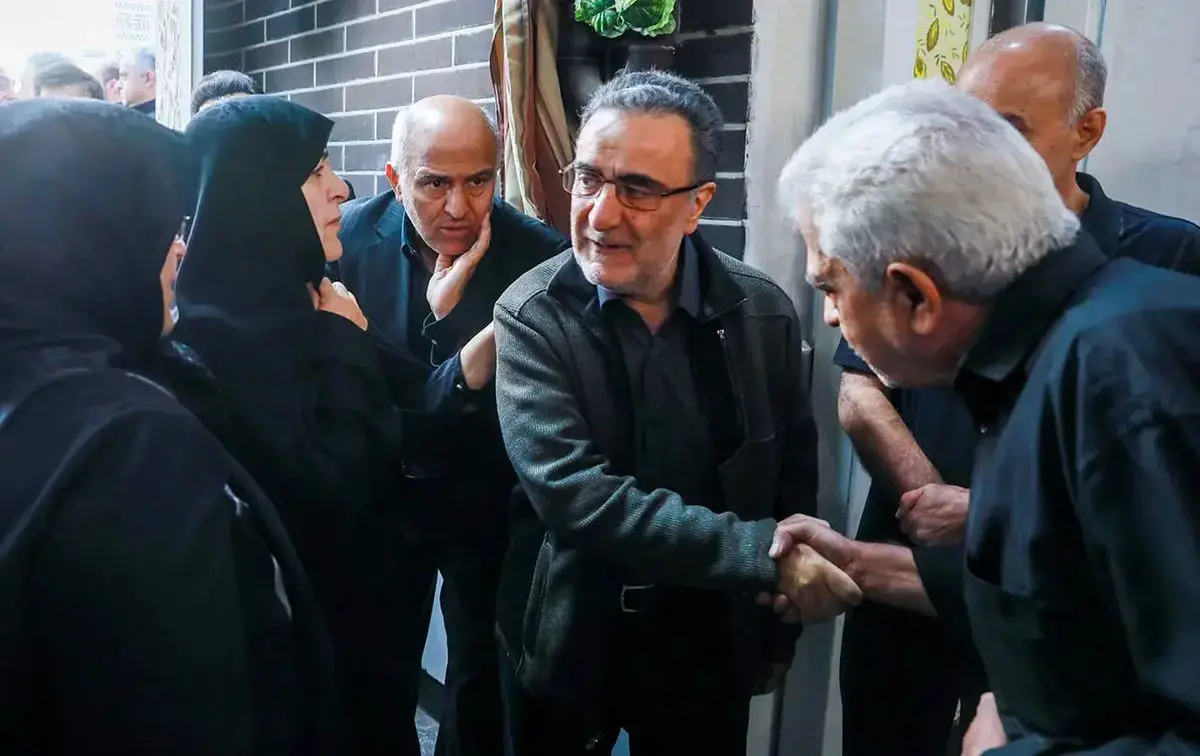 حضور فعالان سیاسی در مراسم ترحیم برادر مصطفی تاجزاده