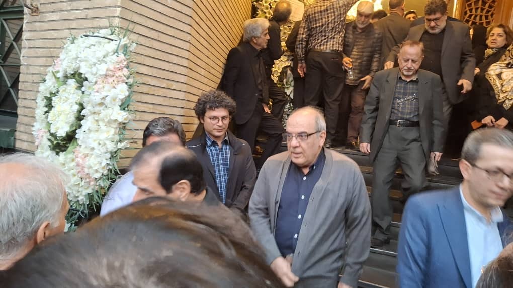 مراسم ترحیم برادر مصطفی تاجزاده مراسم ترحیم برادر مصطفی تاجزاده