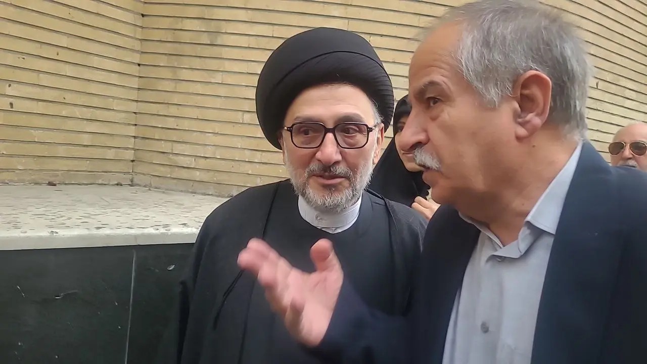 مراسم ترحیم برادر مصطفی تاجزاده مراسم ترحیم برادر مصطفی تاجزاده