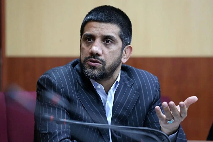 علیرضا دبیر: برای «جهان‌پهلوان» شدن زور نزنید!
