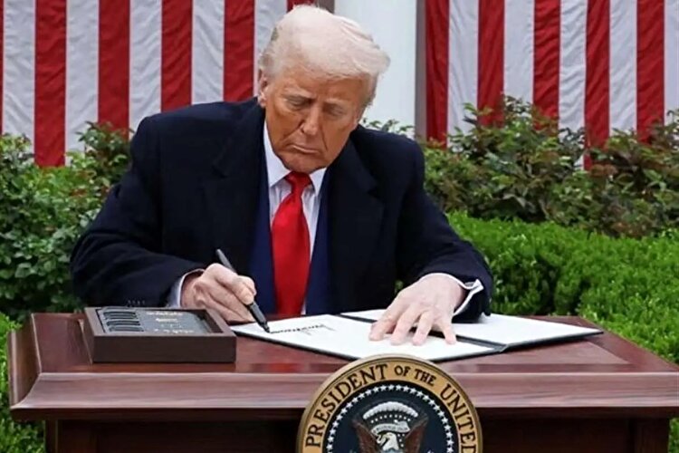 ترامپ وعده پرداخت سود ۲۰۰۰ دلاری به بیشتر آمریکایی‌ها را داد