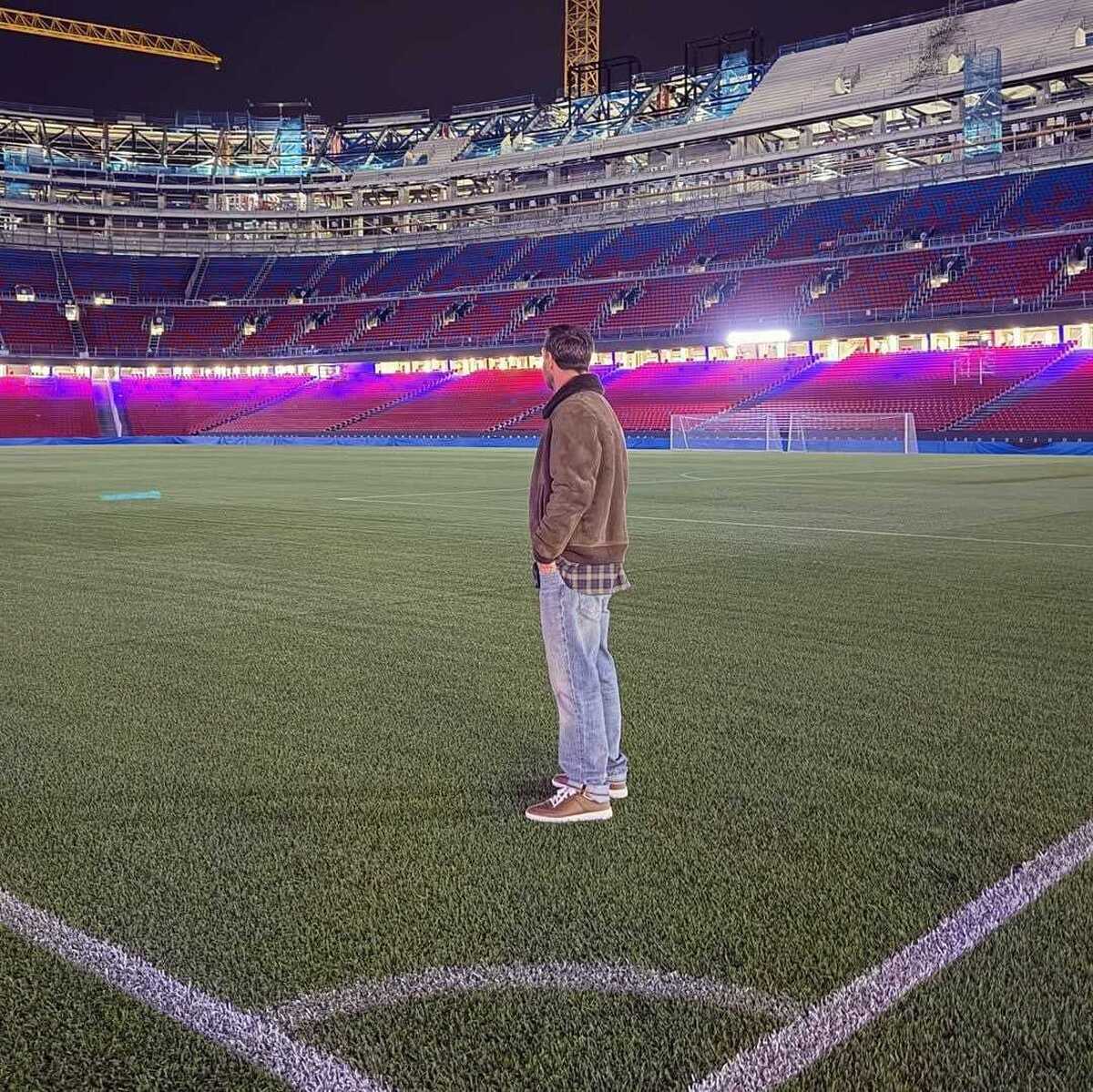 سال‌های دور از خانه، مسی در نیوکمپ دیده شد