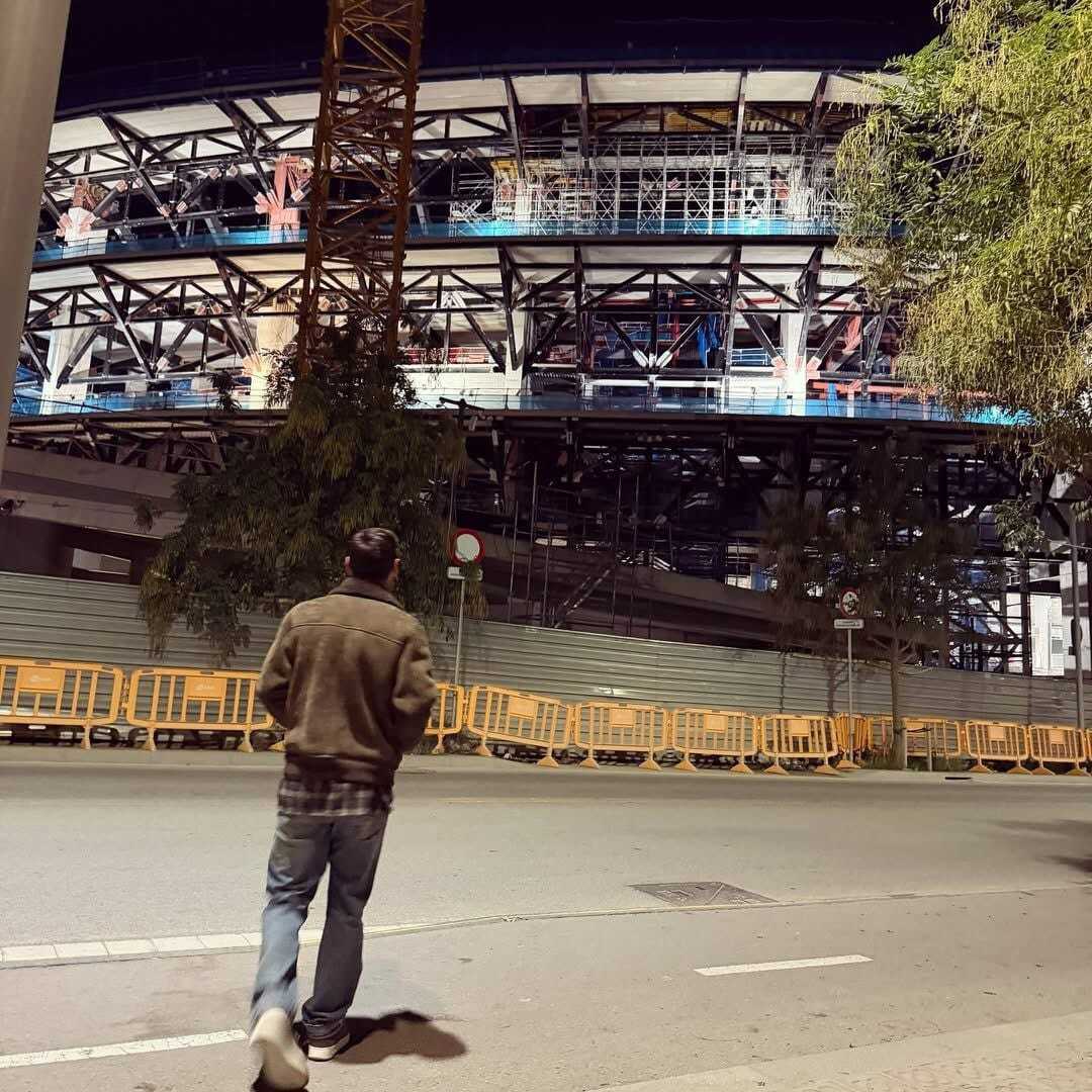 سال‌های دور از خانه، مسی در نیوکمپ دیده شد