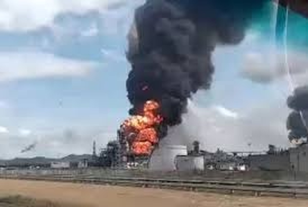 انفجار و آتش‌سوزی گسترده در تاسیسات نفتی ونزوئلا+ فیلم