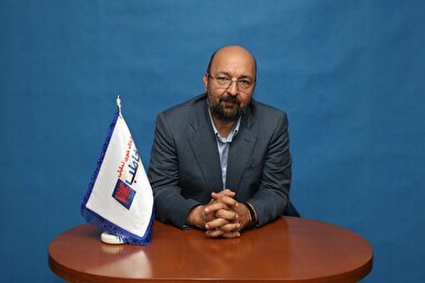 جواد امام: لنگه کفش ظریف را به کل روسیه و پوتین ترجیح میدهم