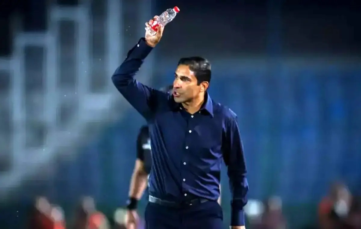 شوک هاشمیان به مدیران پرسپولیس؛ وحید فسخ نمیکند!