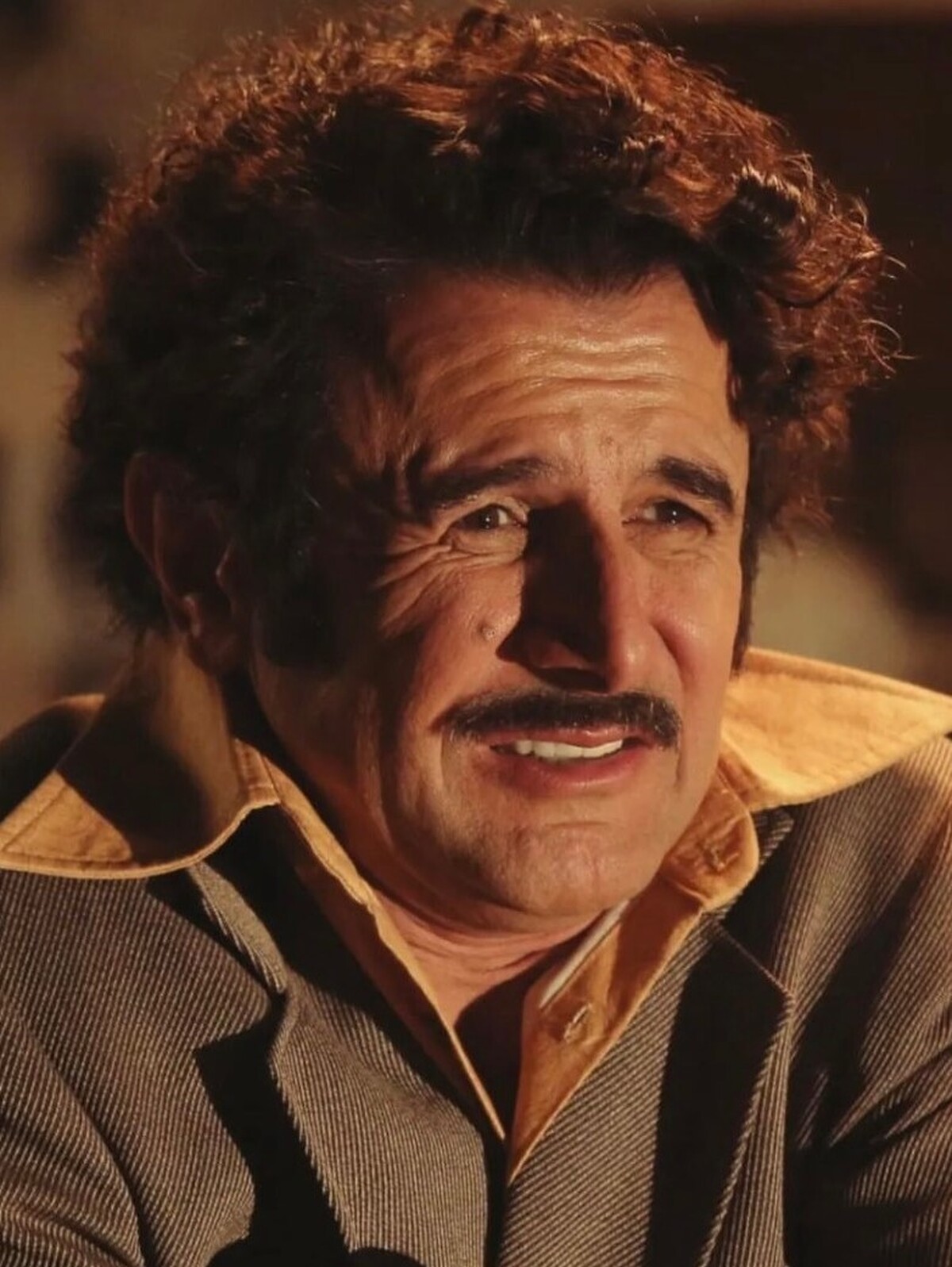 حضور بازیگران به عنوان مجری