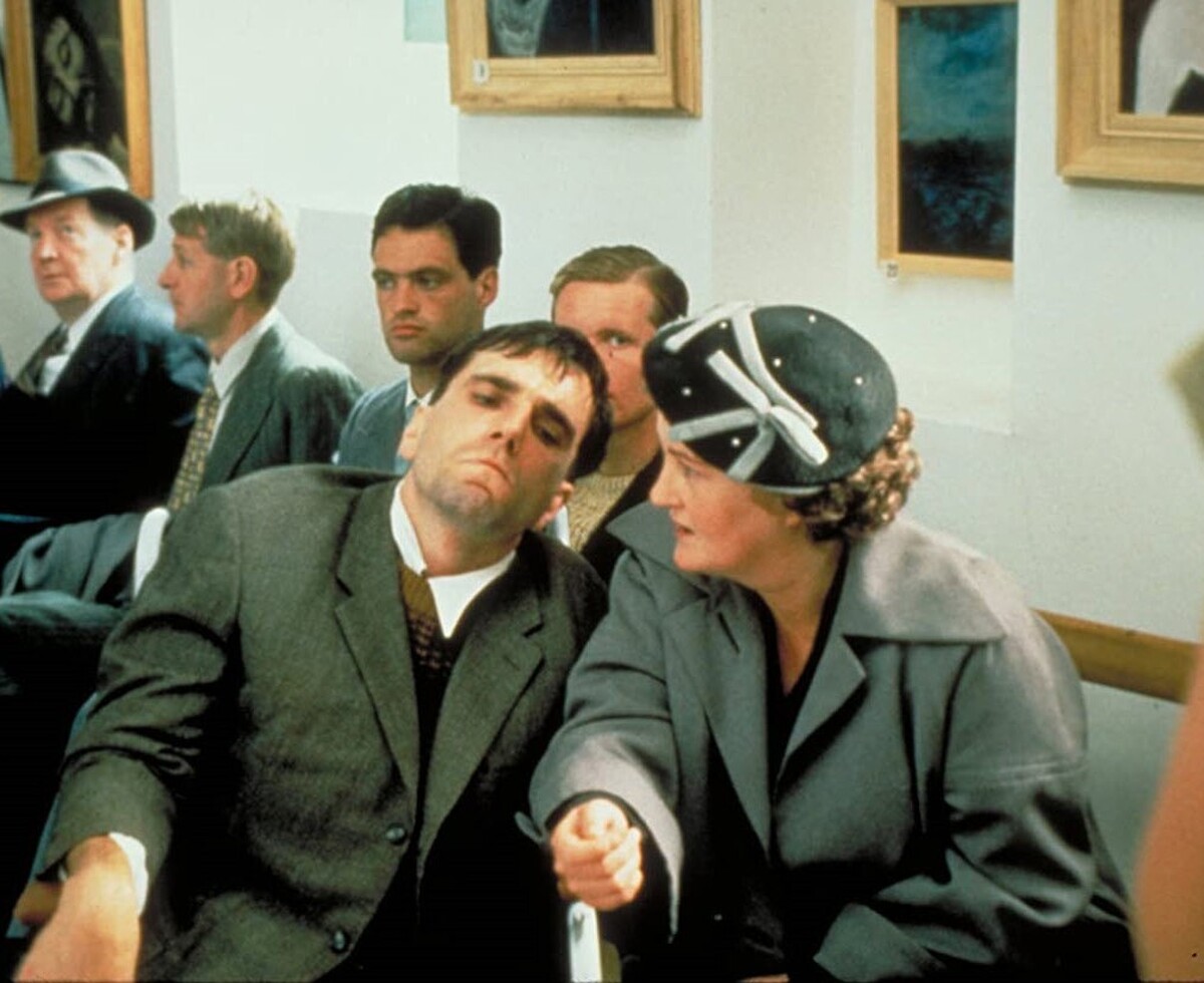 به مناسبت روز جهانی معلولان، «پای چپ من» را در تلویزیون ببینید