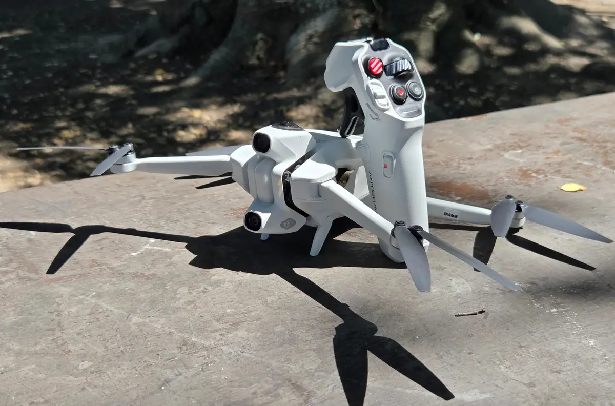 پهپاد Antigravity A1؛ پرواز ۳۶۰ درجه با کنترل حرکتی نوآورانه