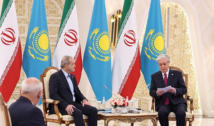 نشست مشترک هیات های ایران و قزاقستان