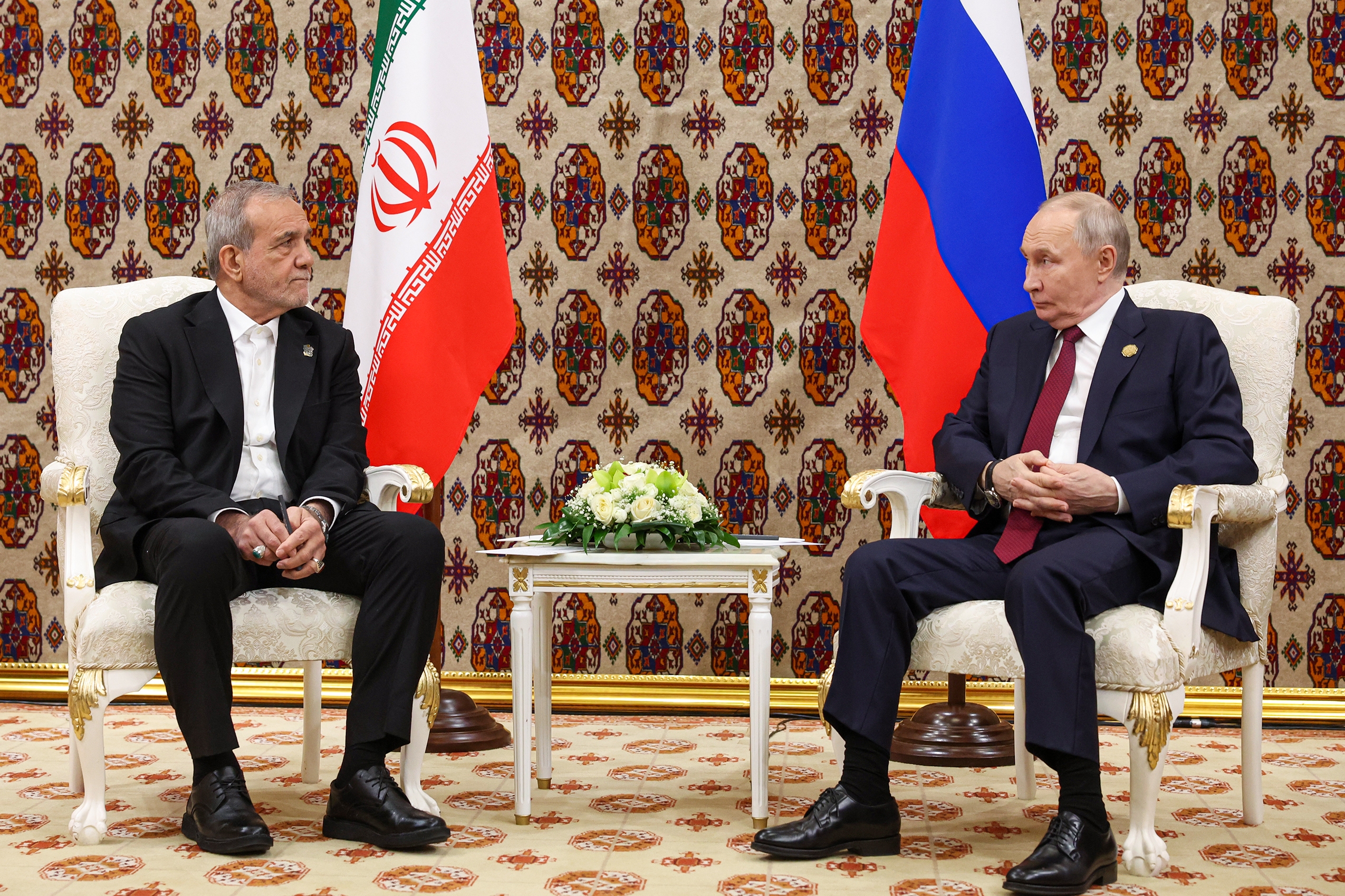 اجلاس صلح و اعتماد؛ دیدار پوتین با پزشکیان